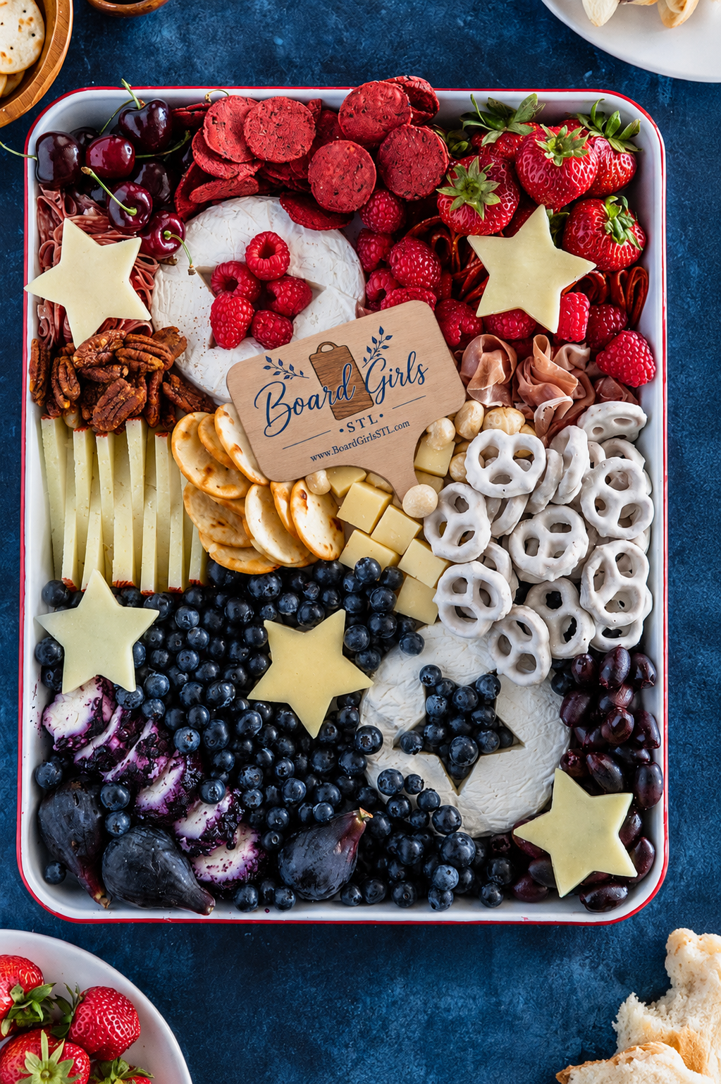 ❤️ Red, White & Yum Board (Small)