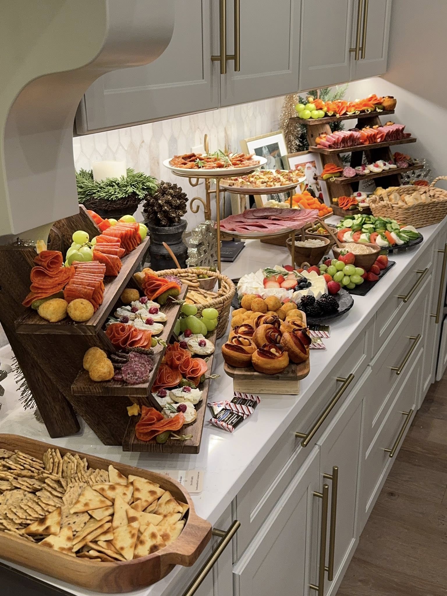 Multi-Dimensional Grazing Table